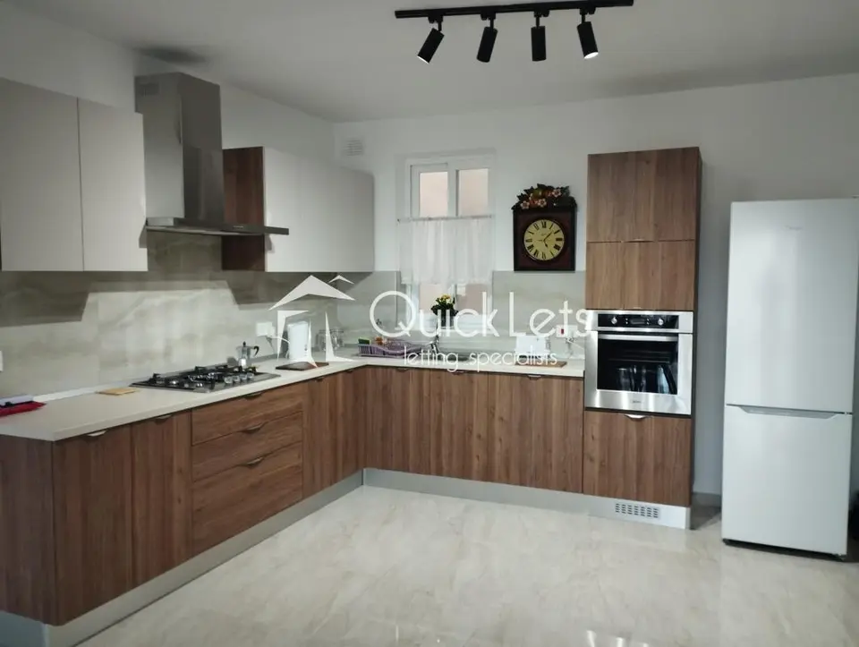 3 bedroom Apartment to rent in Imqabba