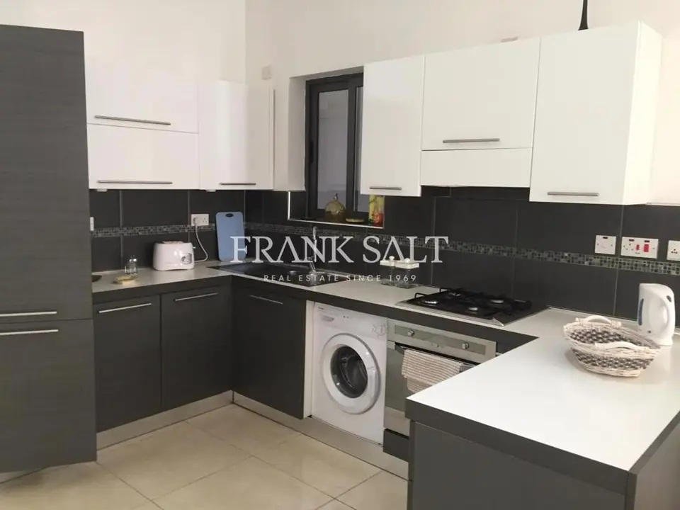 Gzira, Furnished Maisonette