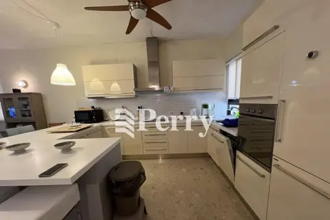 3 Bedroom Apartment To Rent in St Julian's