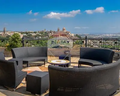 3 bedroom Penthouse to rent in Rabat
