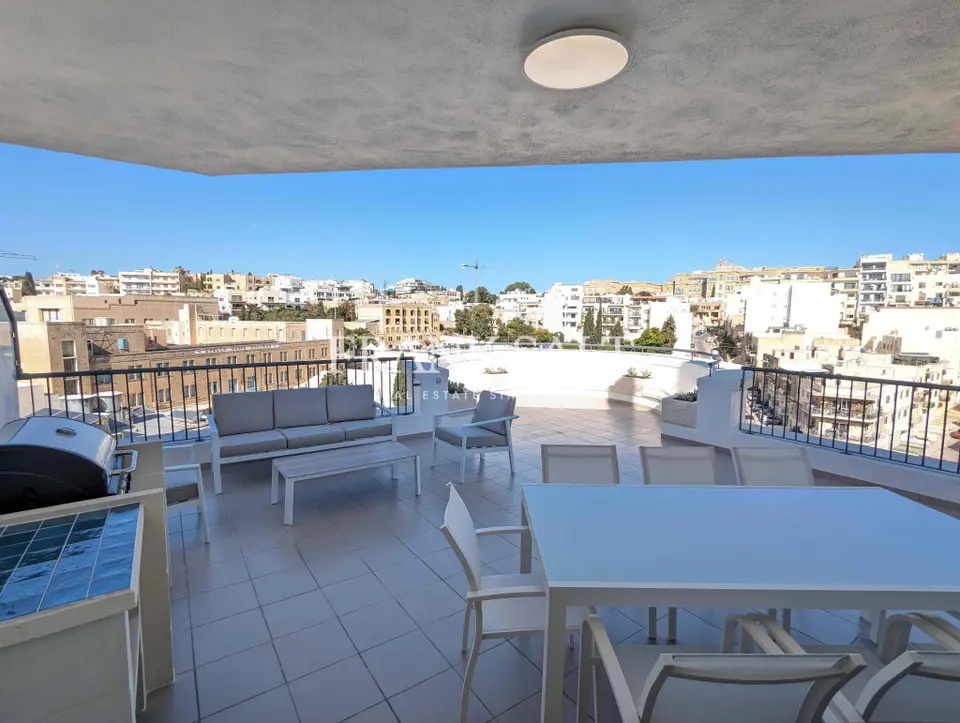 Gzira, Furnished Penthouse