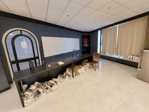 Office to rent in Iklin