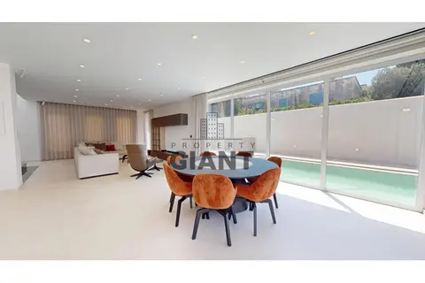 6 Bedroom Villa To Rent in Madliena