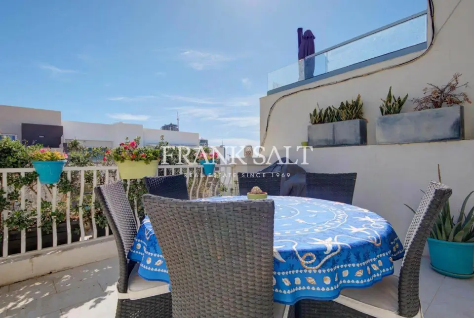 Swieqi, Furnished Penthouse