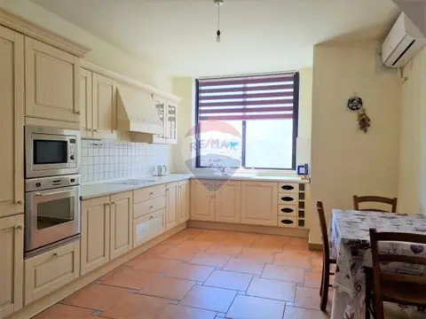 3 bedroom Apartment to rent in Swatar