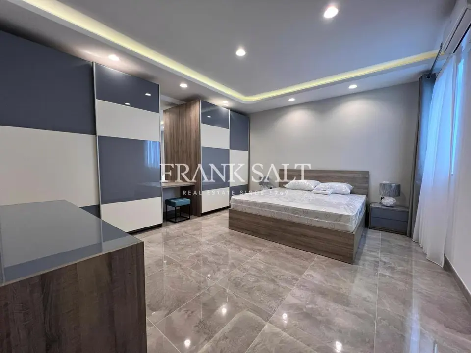 Qormi, Apartment