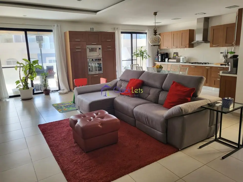 3 bedroom Penthouse to rent in Msida