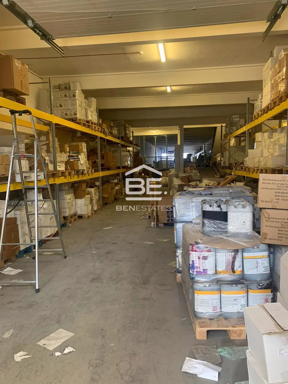 Commercial to rent in Luqa