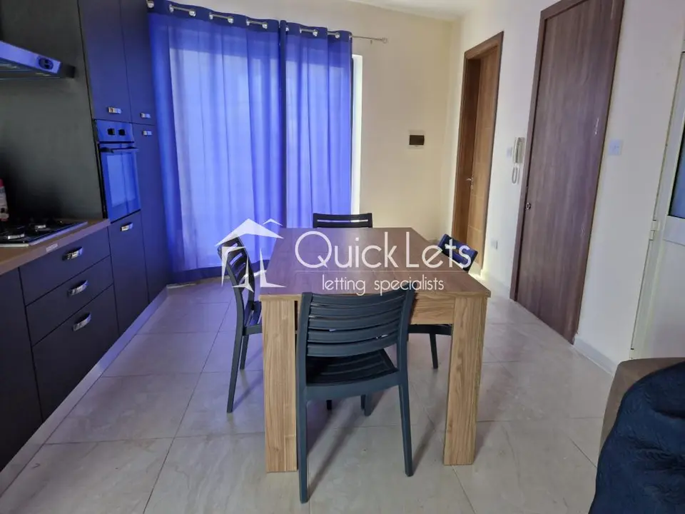 2 bedroom Penthouse to rent in Zejtun