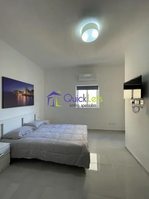 1 bedroom Room to rent in San Gwann