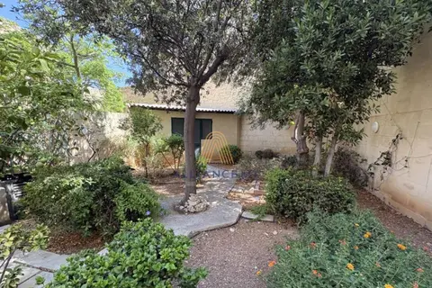 4 Bedroom Apartment For Sale in St Julian's