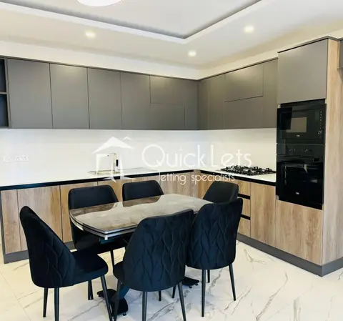4 bedroom Apartment to rent in Marsaxlokk