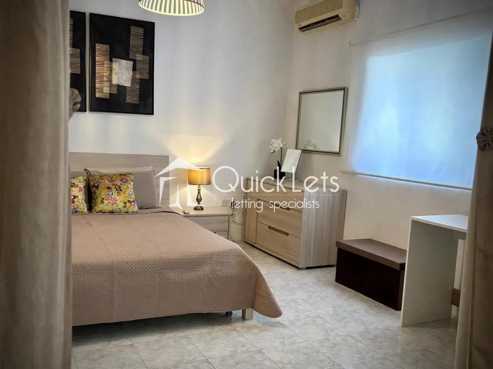 2 bedroom Penthouse to rent in Ta' Xbiex