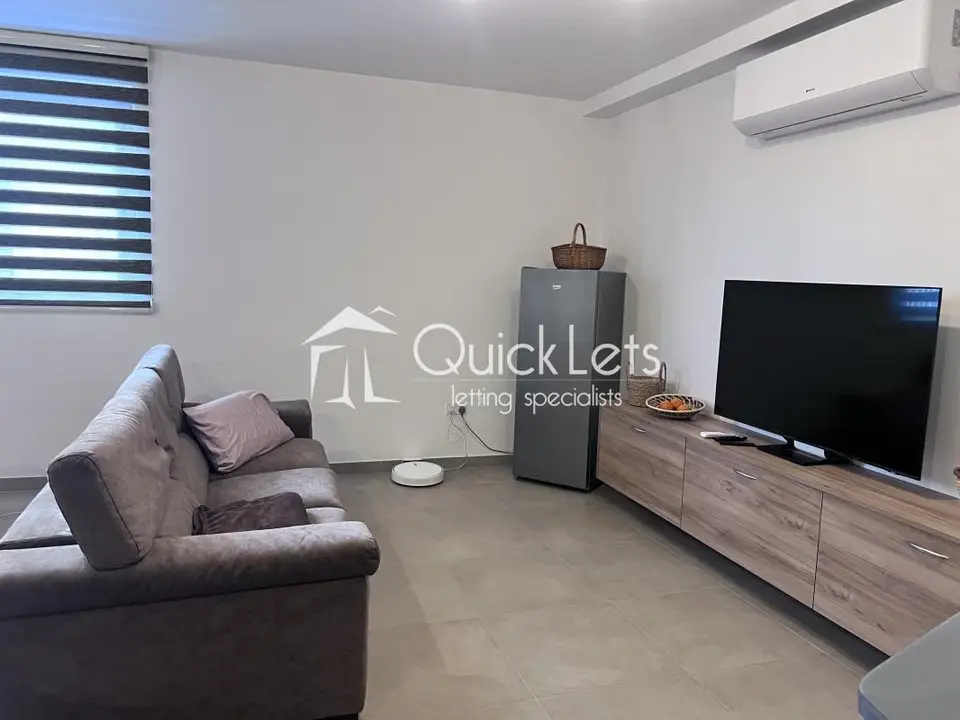 3 bedroom Maisonette to rent in Zebbug
