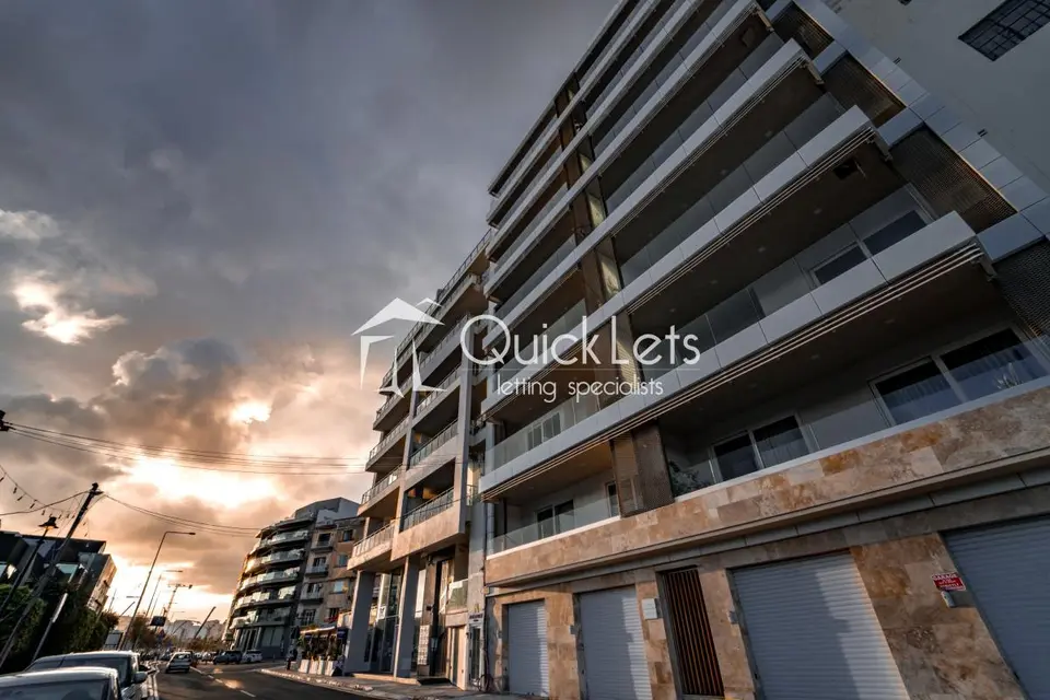 3 bedroom Apartment to rent in Ta' Xbiex