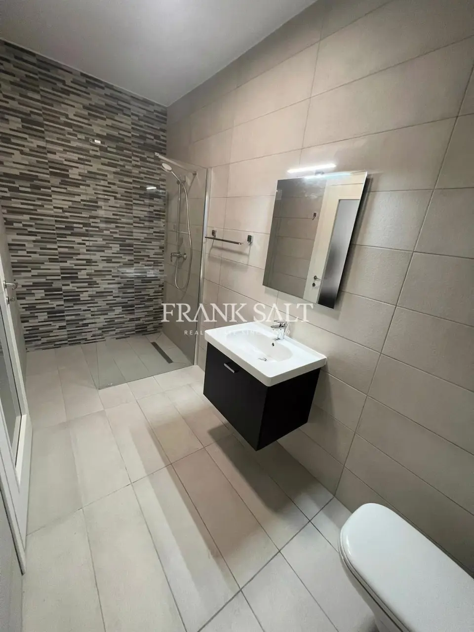 Attard, Furnished Maisonette