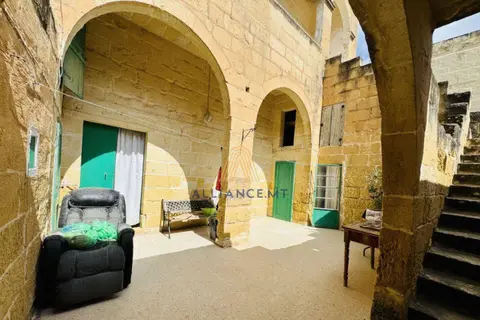 3 Bedroom Farm House For Sale in Gozo - Xewkija
