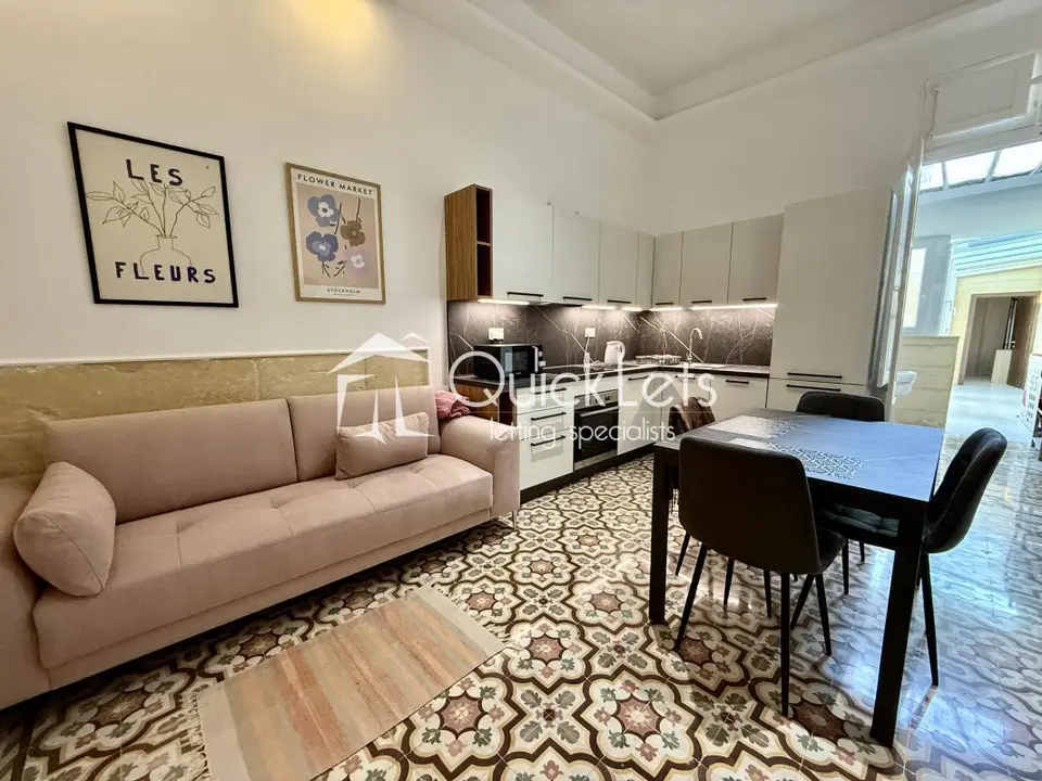 2 bedroom Maisonette to rent in Qormi