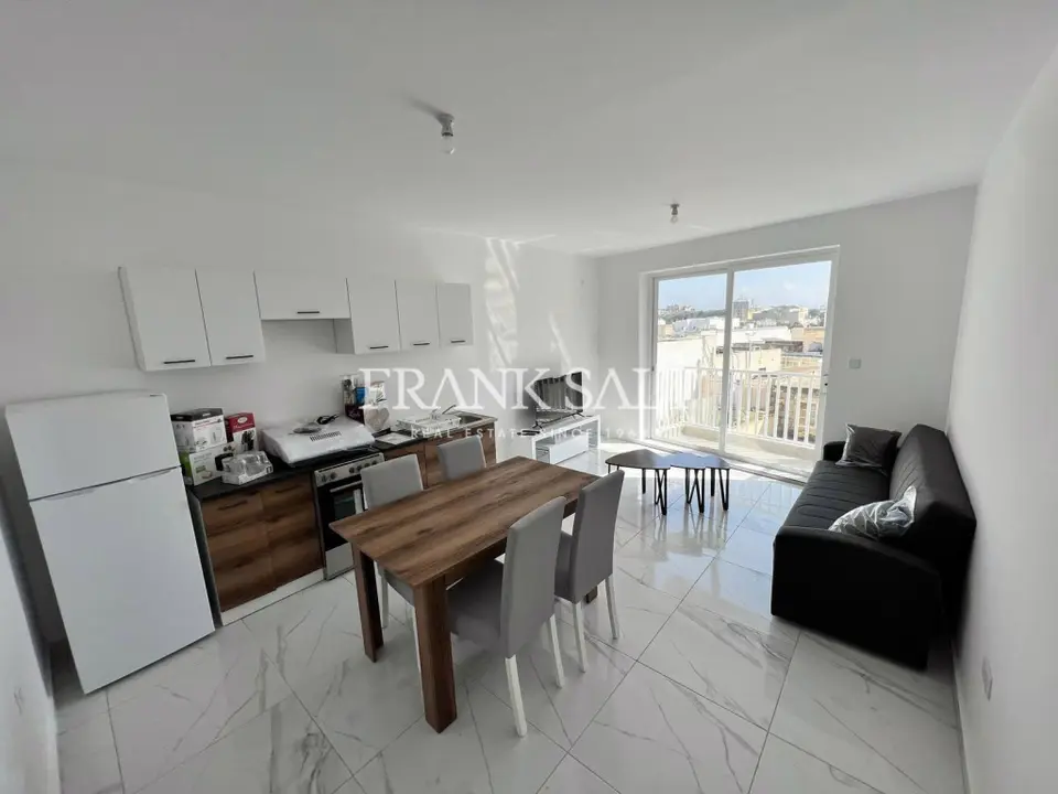 Pieta, Apartment