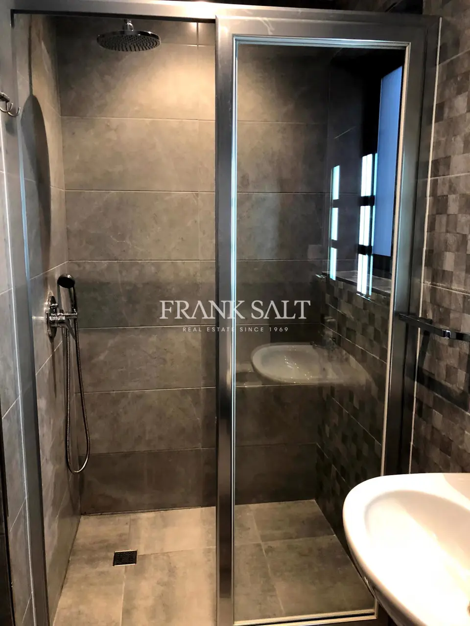 Sliema, Penthouse