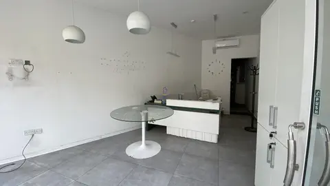 Office to rent in Mosta