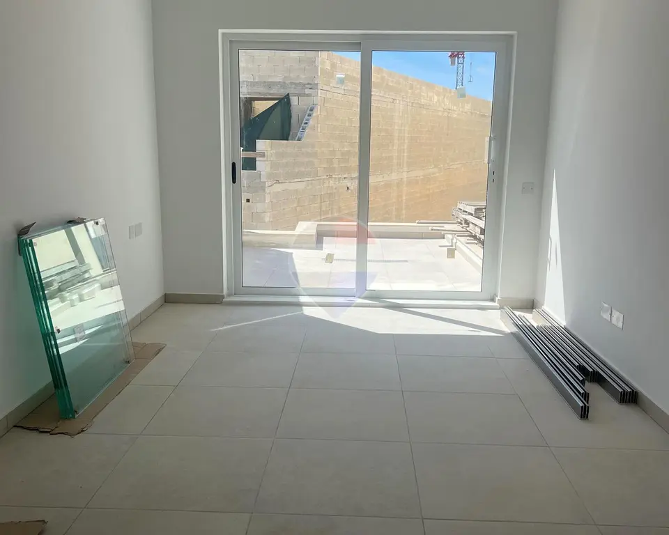 2 bedroom Penthouse for sale in Gzira