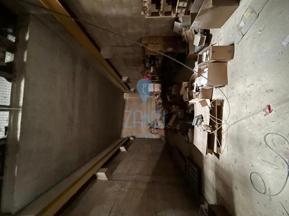 Showroom for sale in Zebbug