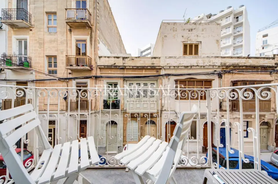 Gzira, Apartment