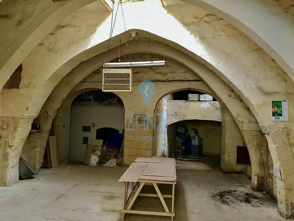Garages / Garage Space for sale in Qormi