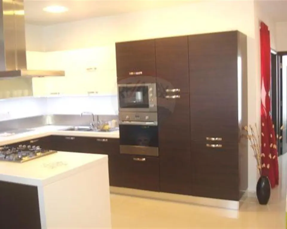 3 bedroom Apartment to rent in Swatar