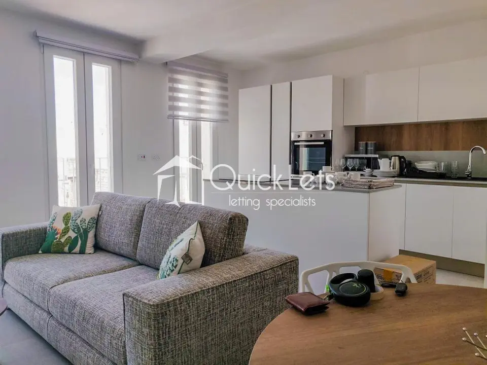2 bedroom Apartment to rent in Gzira