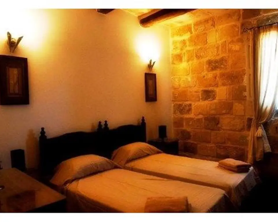 4 bedroom Farmhouse to rent in Zejtun
