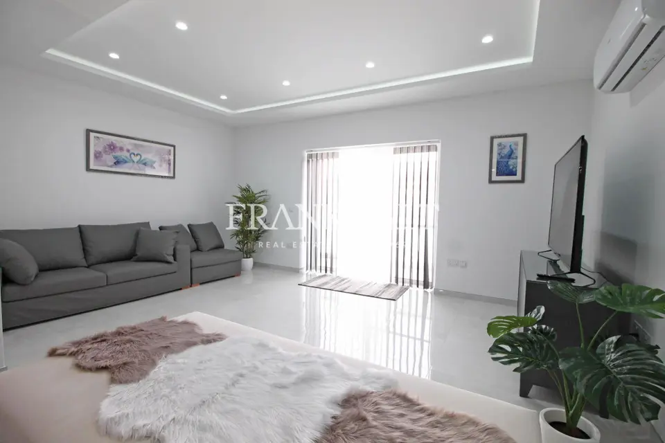 Siggiewi, Furnished Apartment