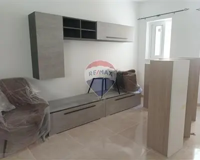 2 bedroom Penthouse to rent in Hamrun