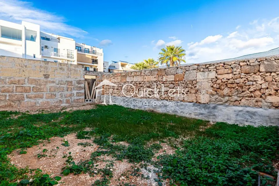8 bedroom Townhouse to rent in Mgarr