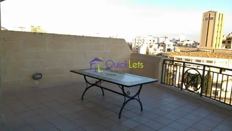 3 bedroom Penthouse to rent in St. Julians