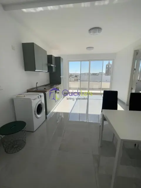 1 bedroom Penthouse to rent in Msida
