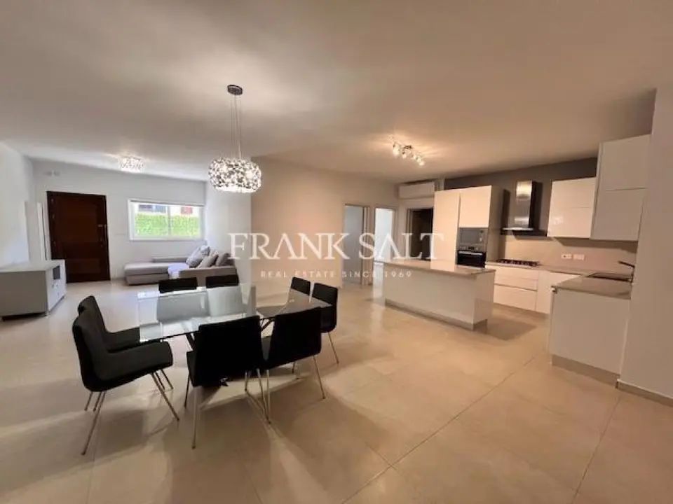 Swieqi, Furnished Maisonette