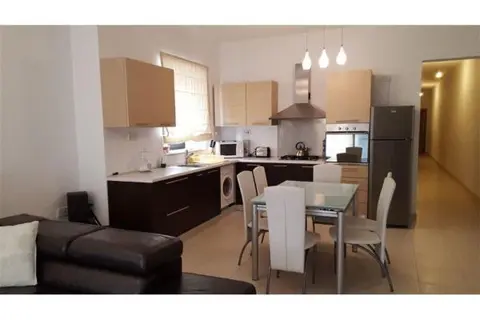 3 bedroom Apartment to rent in Qawra