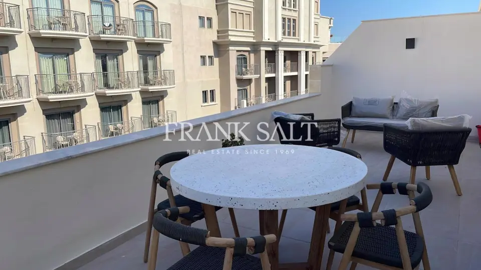 St Julians, Penthouse