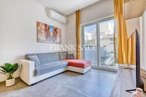 1 Bedroom Maisonette For Sale in Gzira