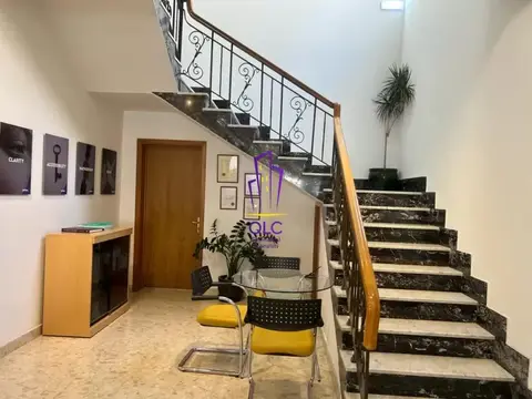 Office to rent in Ta' Xbiex