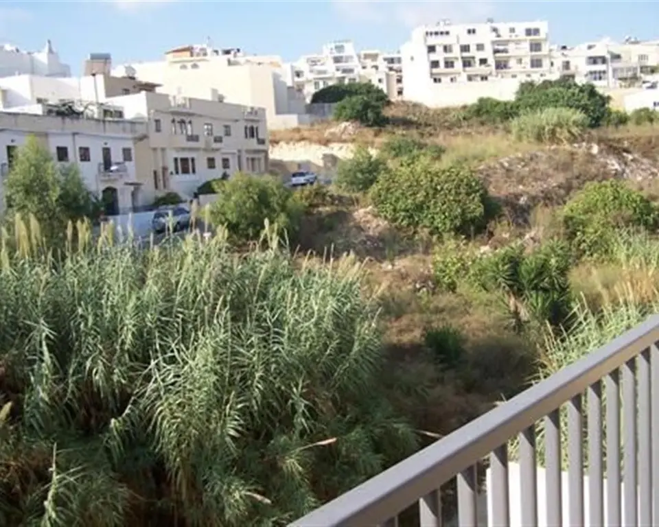 3 bedroom Maisonette to rent in Swieqi