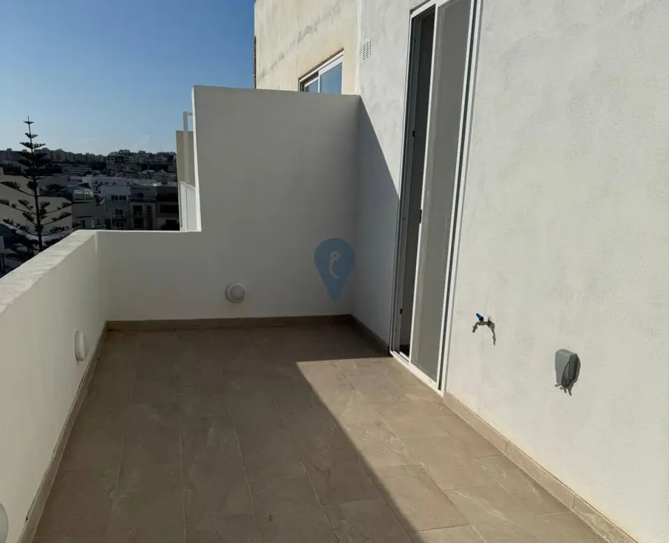 2 bedroom Penthouse for sale in Swieqi