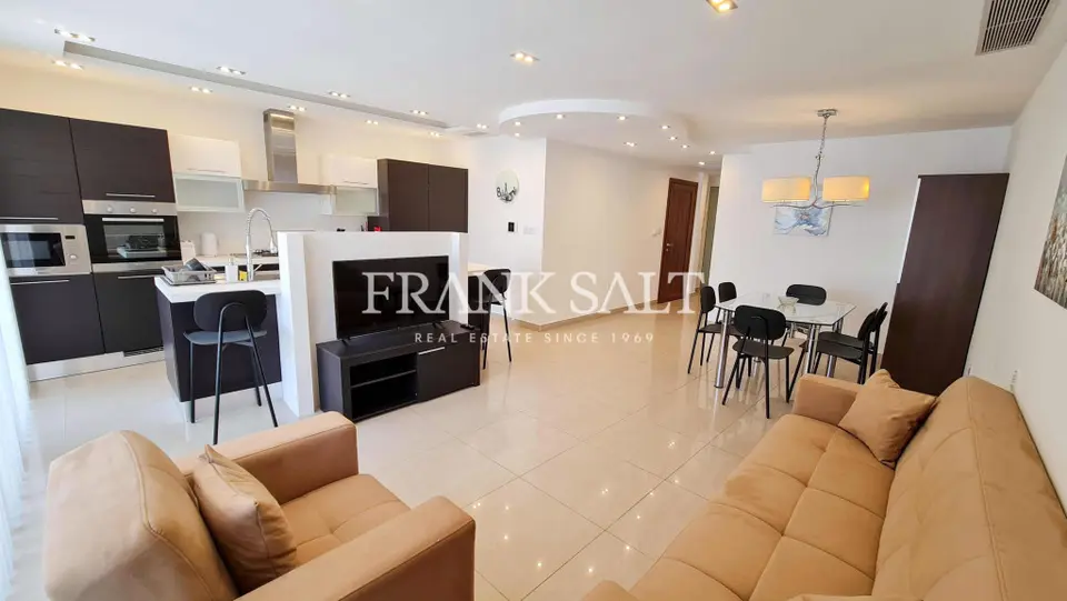 Gzira, Furnished Apartment