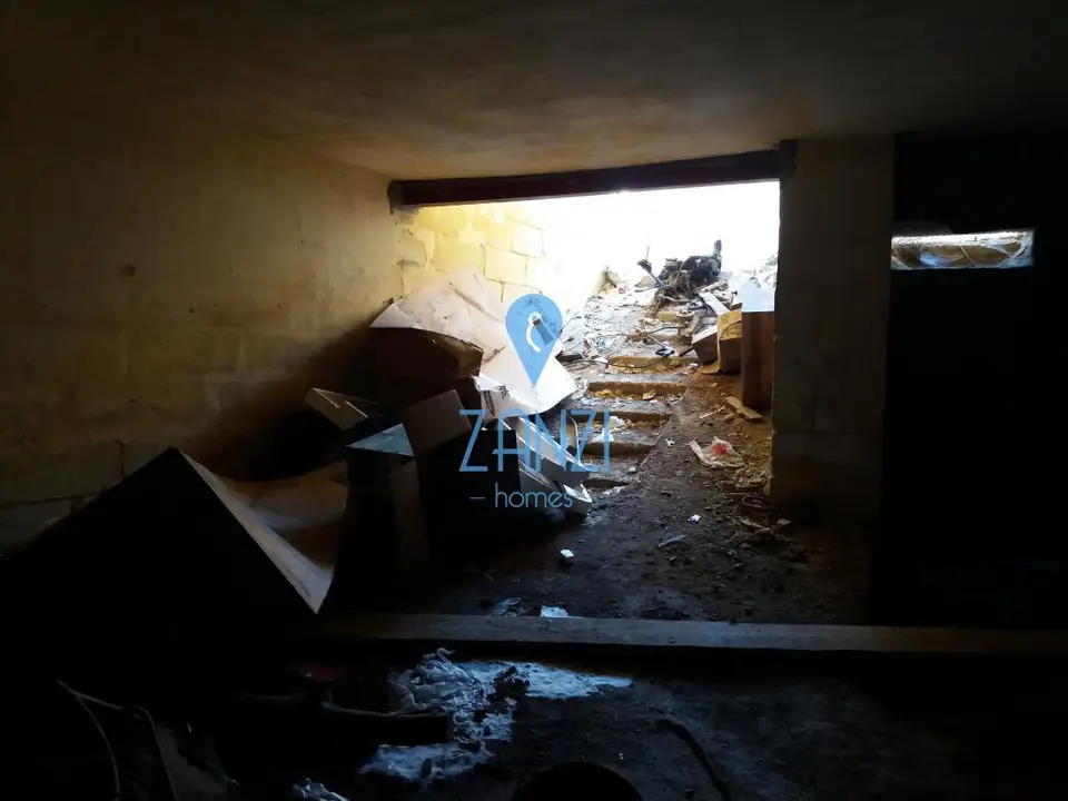 Garages / Garage Space for sale in Zabbar