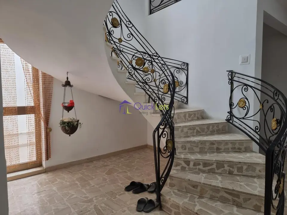 6 bedroom Maisonette to rent in San Gwann