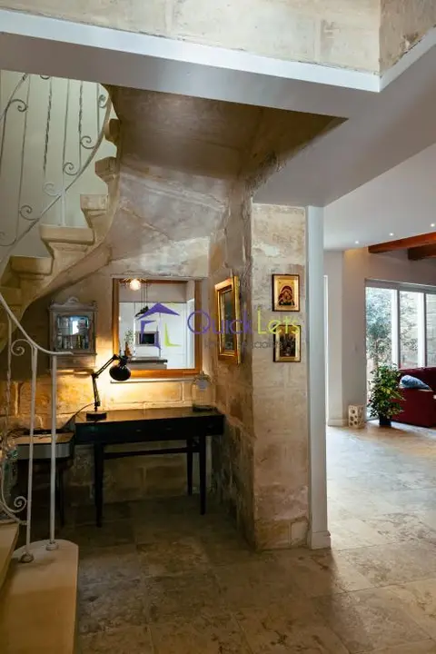 3 bedroom House of Character to rent in Lija