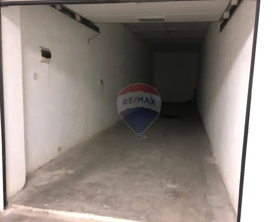 Garage (Residential) for sale in Swieqi