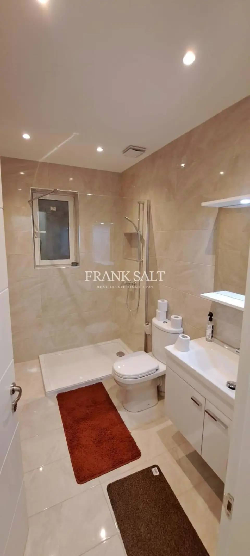Qawra, Furnished Apartment